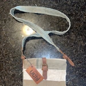 Vintage looking Crossbody Bag